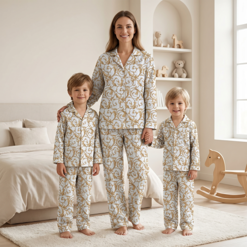Women’s Classic Pajama Set ..