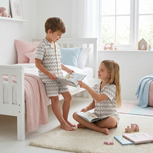 Children’s Pajama Set with ..